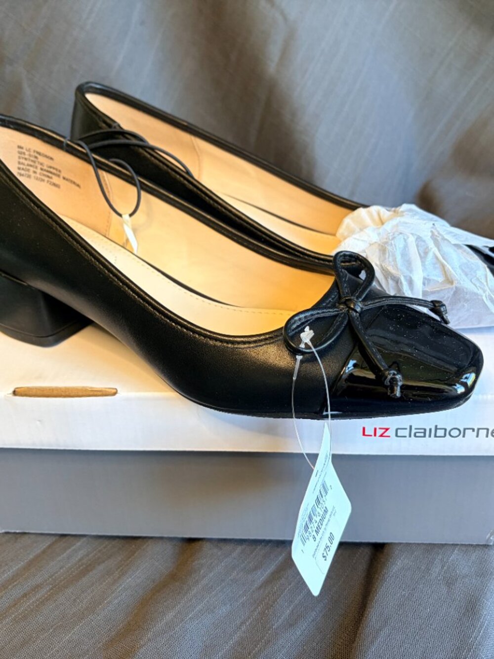 NWT Liz Claiborne Black Patent Toe Cap Block Heel Pumps - Picture 3 of 5
